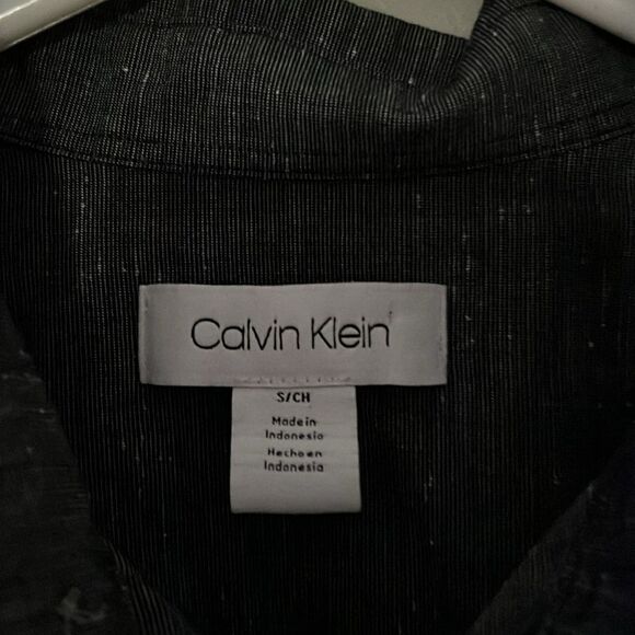 Calvin Klein men’s size small, long sleeve button-down shirt - Picture 7 of 10